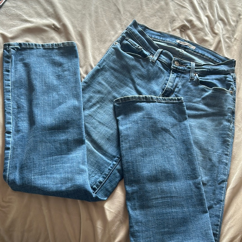 Levi’s curvy boot cut 28 jeans